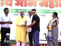 Shree S. Pradhan SMS Fruits VNR Nursery receiving the prize in recognition of the Hybrid Mango Variety Display Competition